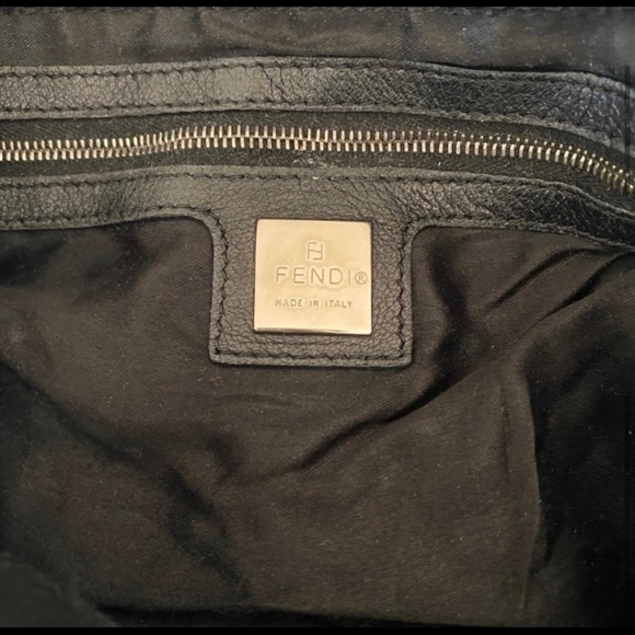 Vintage Fendi Mama Baguette Leather Shoulder Bag - Picture 4 of 15